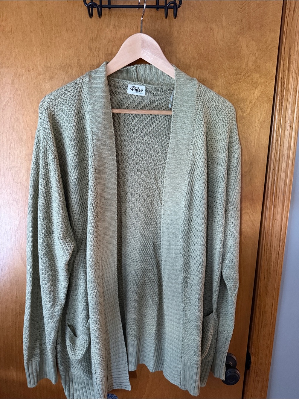 Women’s pulse boutique cardigan lightweight